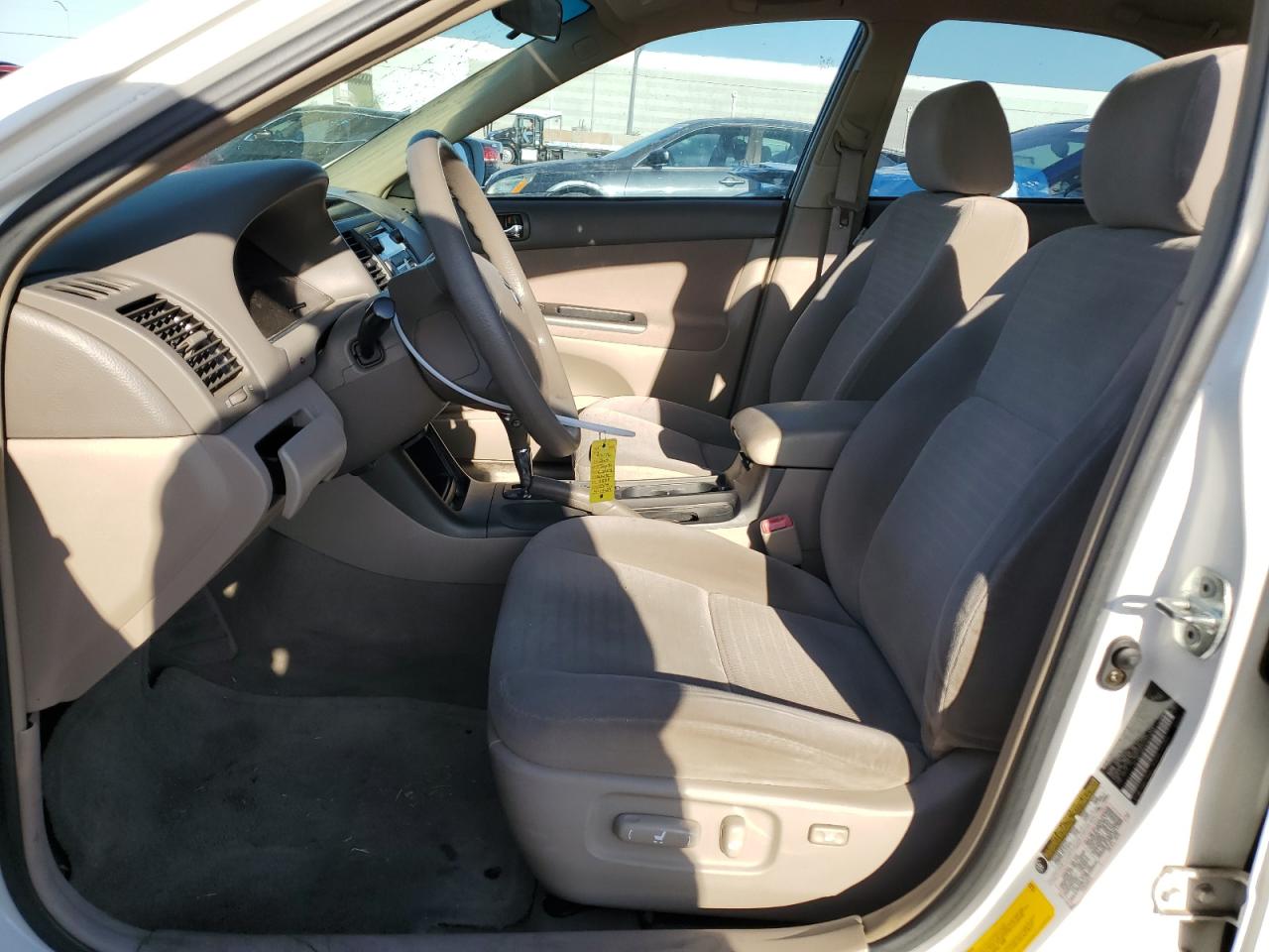 2005 Toyota Camry Le VIN: 4T1BE30K35U574858 Lot: 55392274