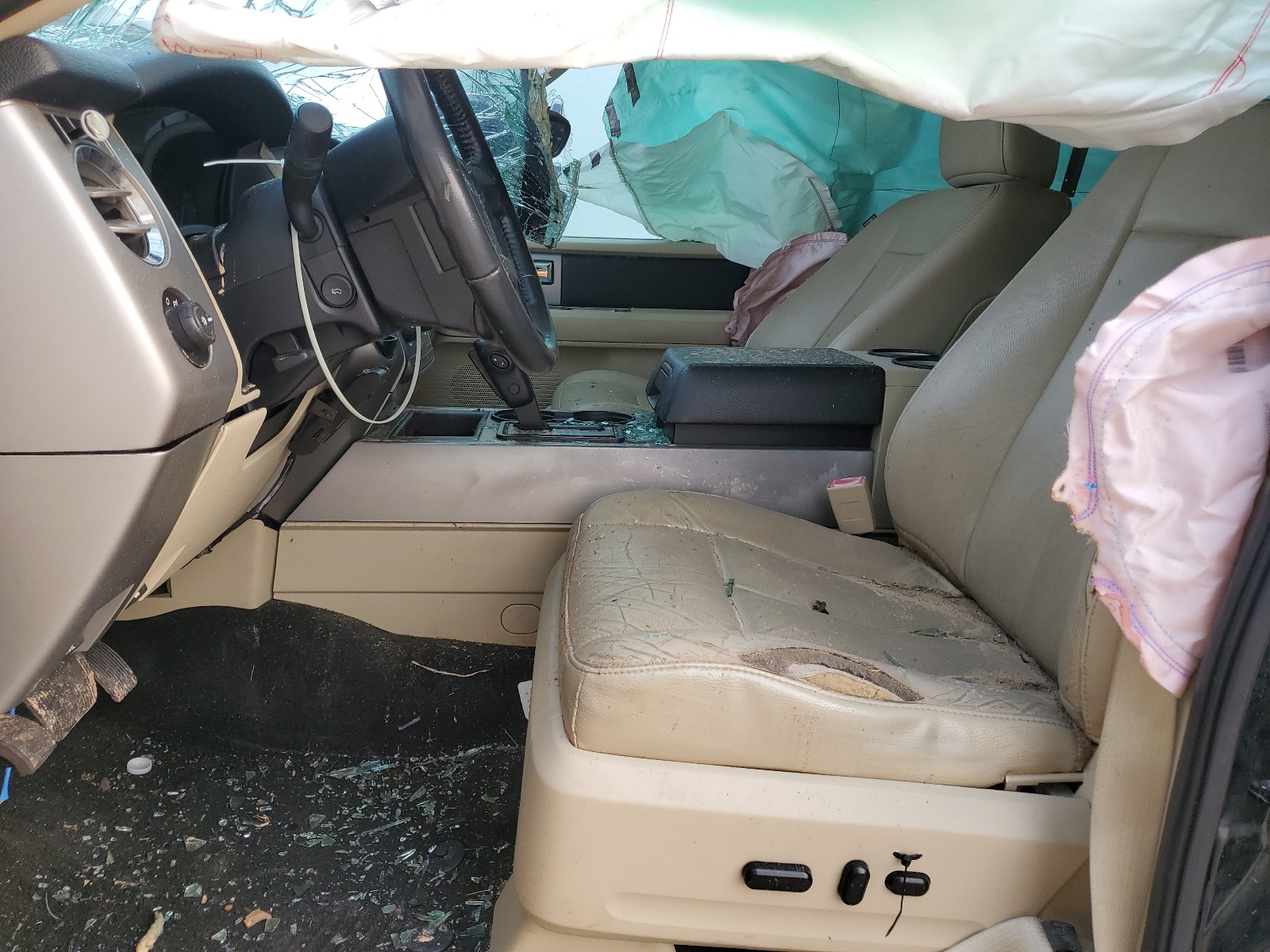 1FMJU1HT1GEF22416 2016 Ford Expedition Xlt