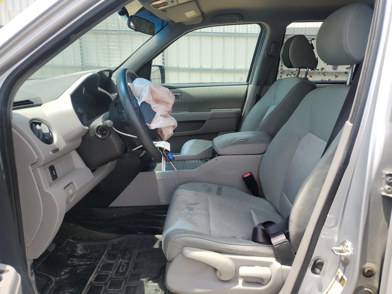 5FNYF3H26FB020577 2015 Honda Pilot Lx