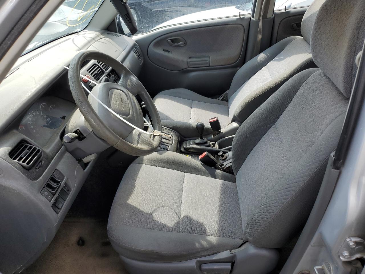 1999 Chevrolet Tracker VIN: 2CNBJ13CXX6923049 Lot: 51635354