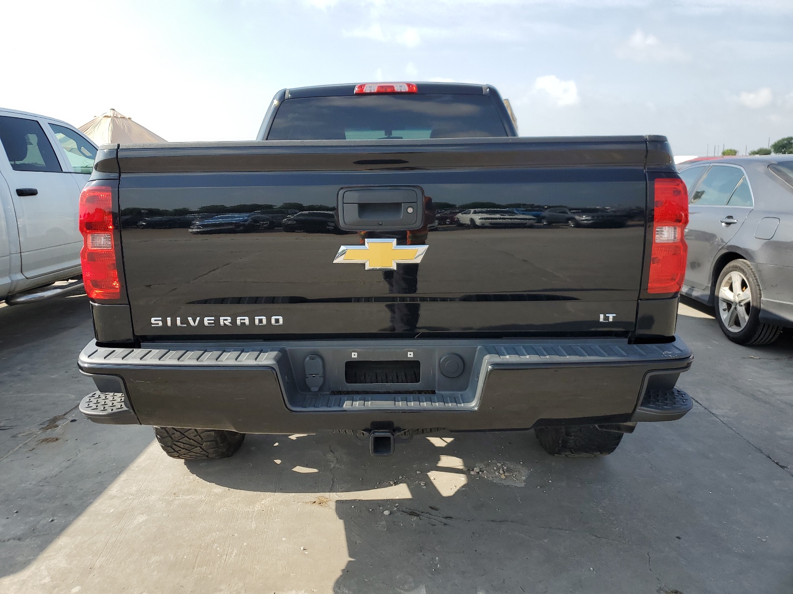 1GCVKREC7GZ143895 2016 Chevrolet Silverado K1500 Lt
