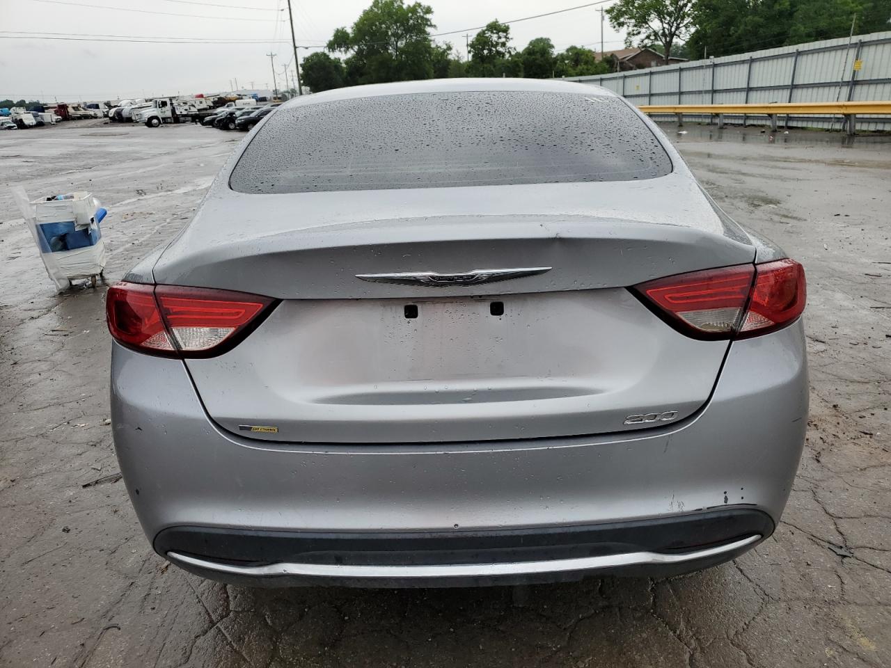 2015 Chrysler 200 Limited VIN: 1C3CCCAB0FN576449 Lot: 55518424