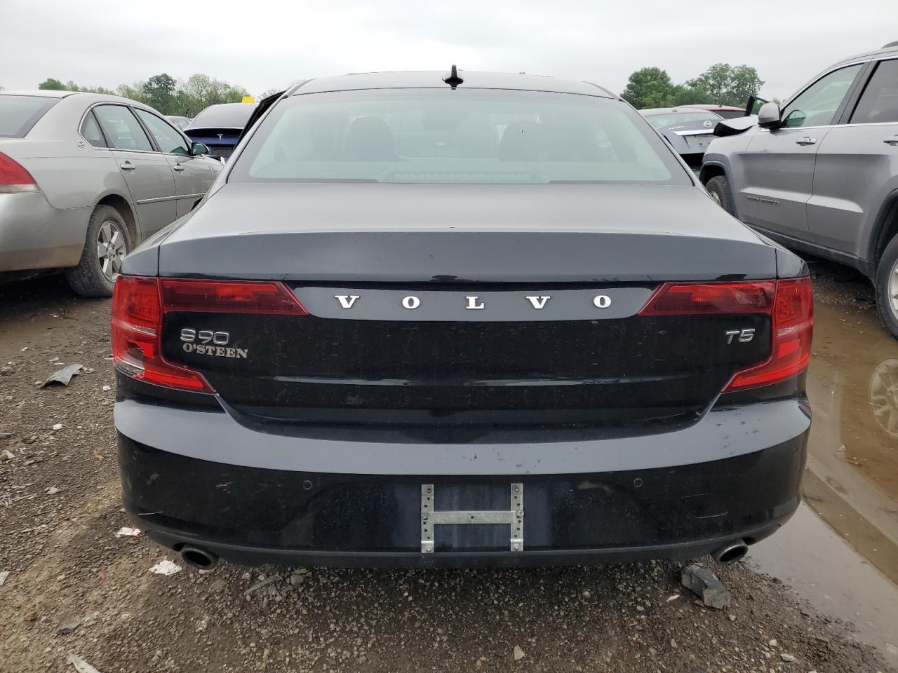 2018 Volvo S90 T5 Momentum VIN: LVY982AKXJP027896 Lot: 53441594