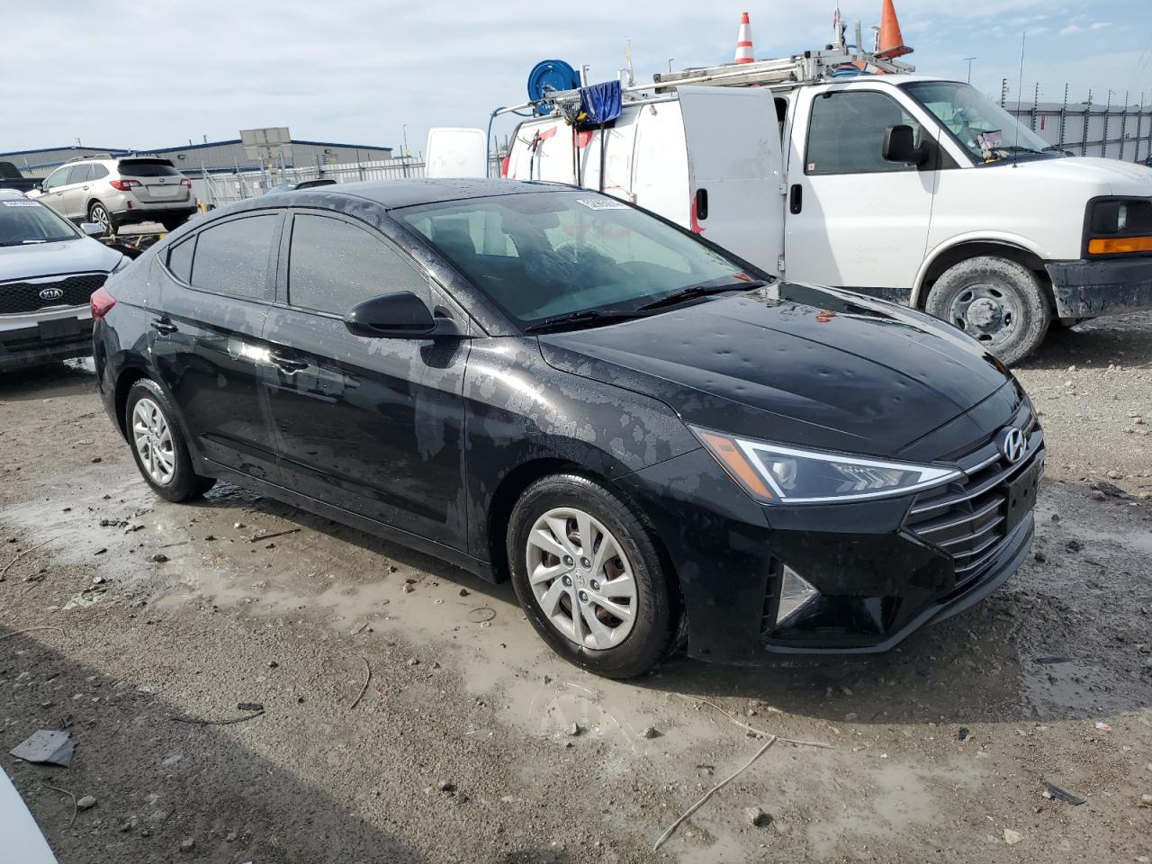 VIN 5NPD74LF3KH411709 2019 HYUNDAI ELANTRA no.4