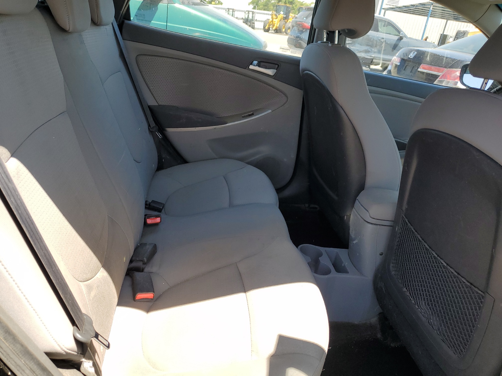 KMHCU5AEXFU227332 2015 Hyundai Accent Gls