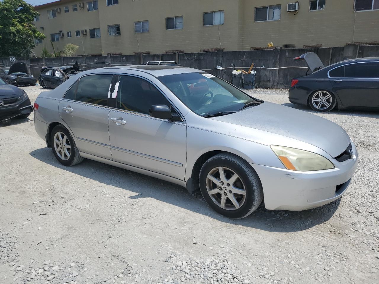 2003 Honda Accord - Image 4
