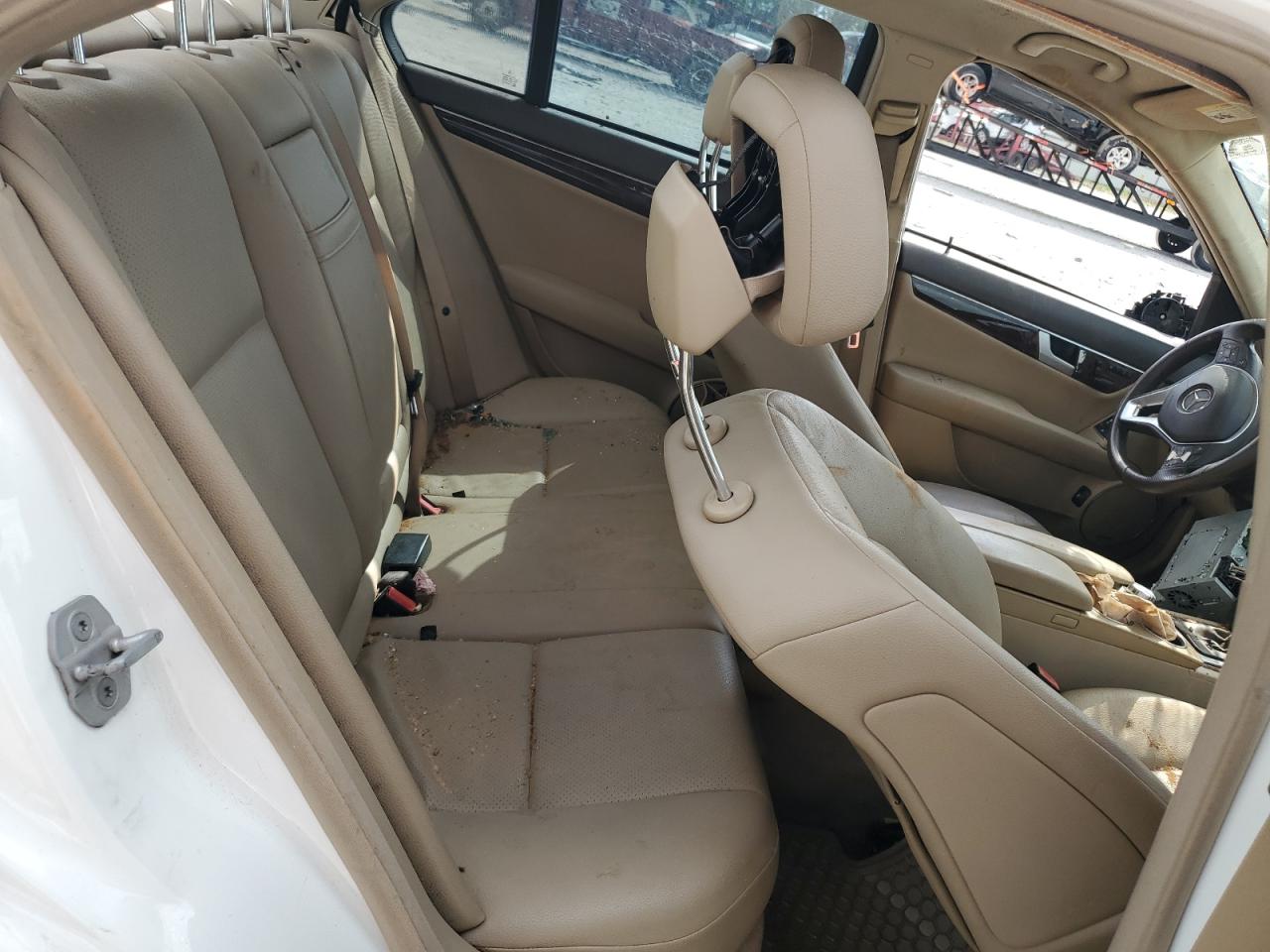 2013 Mercedes-Benz C 250 VIN: WDDGF4HB9DA769760 Lot: 53743284