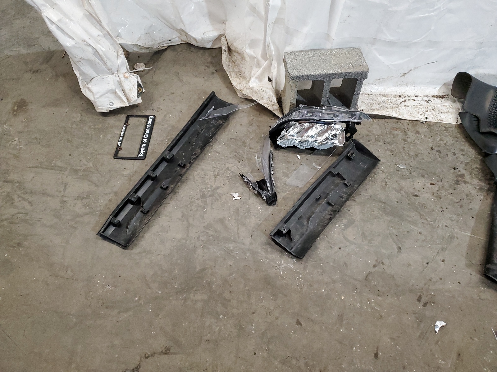 2T3P1RFVXMC250688 2021 Toyota Rav4 Xle