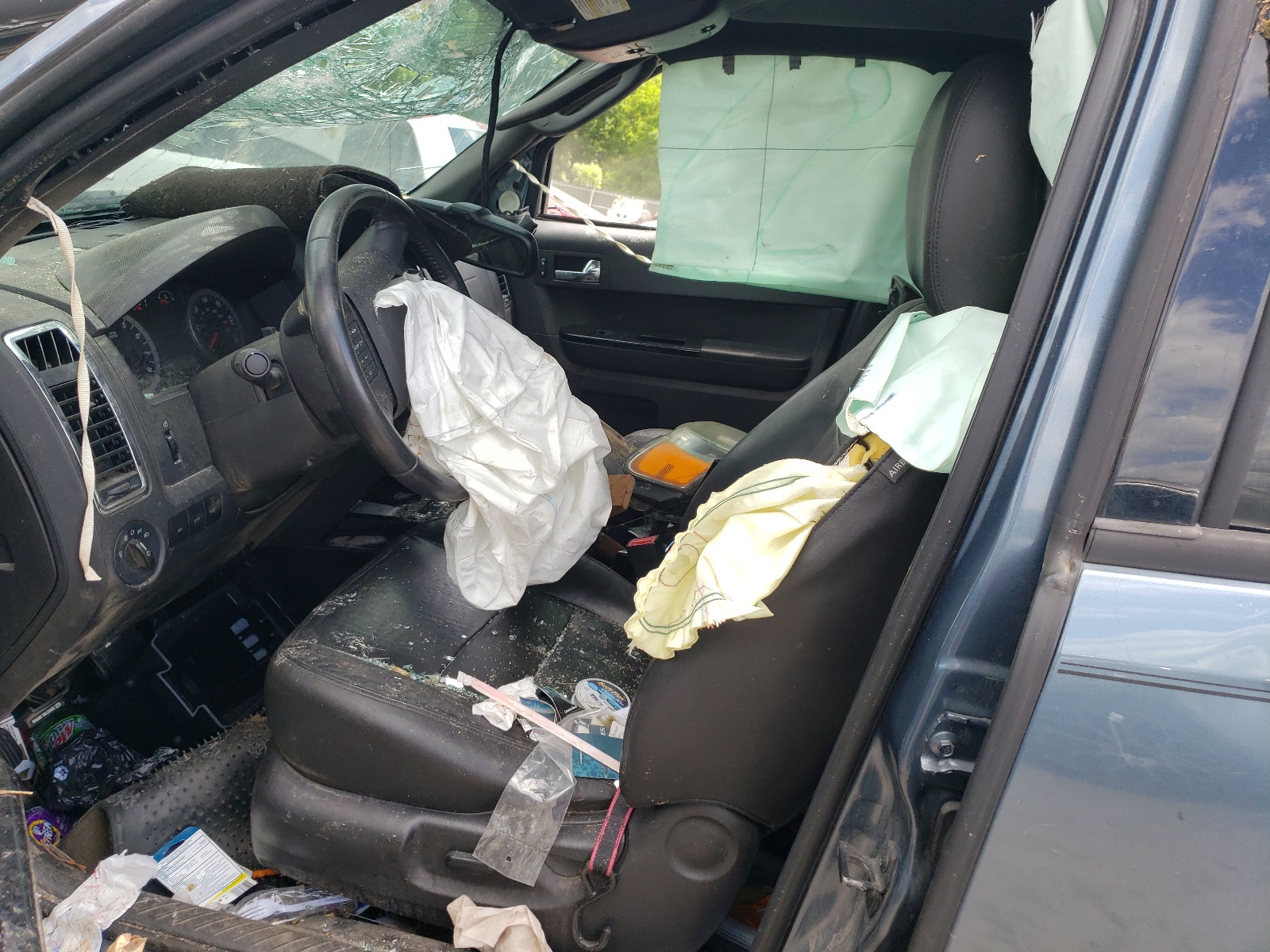 1FMCU9EGXBKB28034 2011 Ford Escape Limited