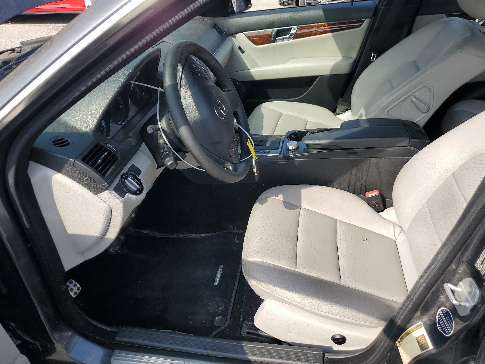 WDDGF5GB7AR113920 2010 Mercedes-Benz C 350