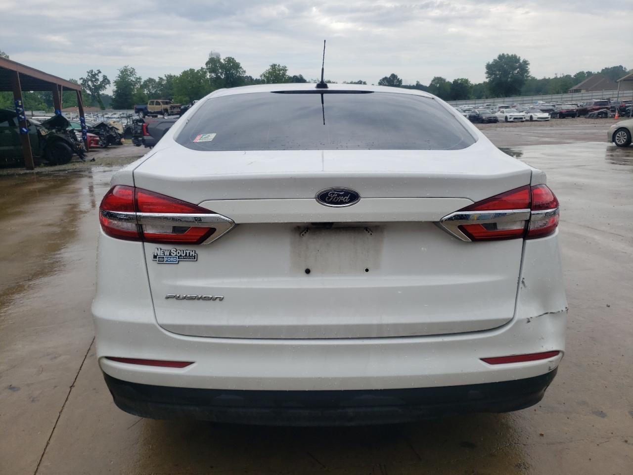 2019 Ford Fusion S VIN: 3FA6P0G78KR161312 Lot: 57020184