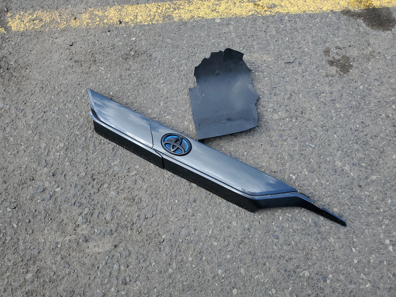 4T3RWRFV0RU122735 2024 Toyota Rav4 Xle