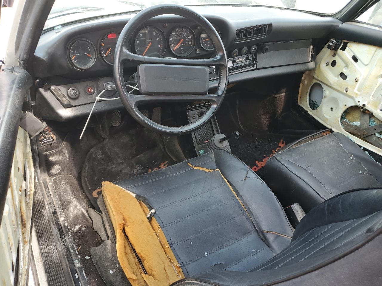 1983 Porsche 911 Sc VIN: WP0EA0916DS161316 Lot: 42245055