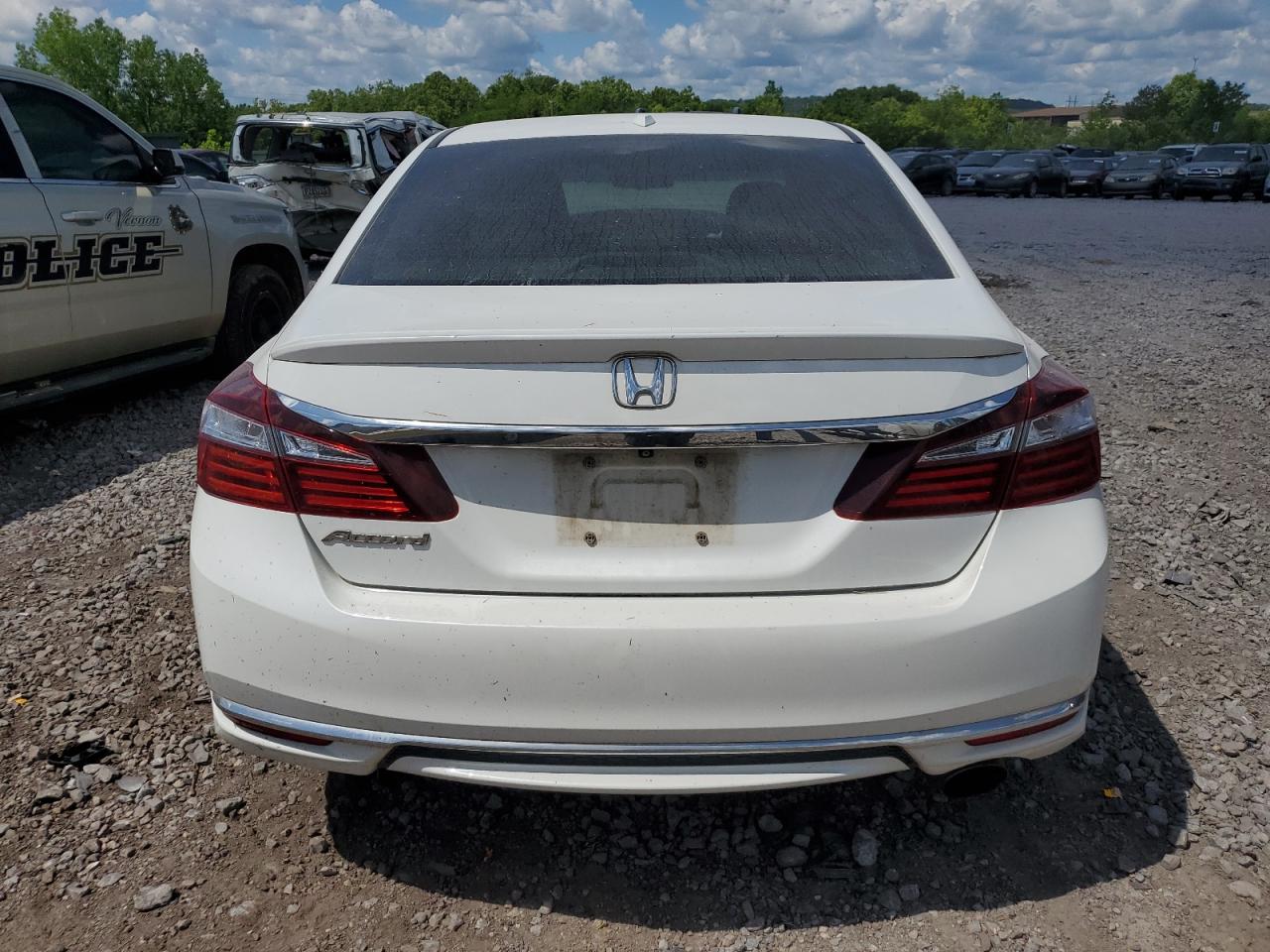 1HGCR2F82GA109853 2016 Honda Accord Exl