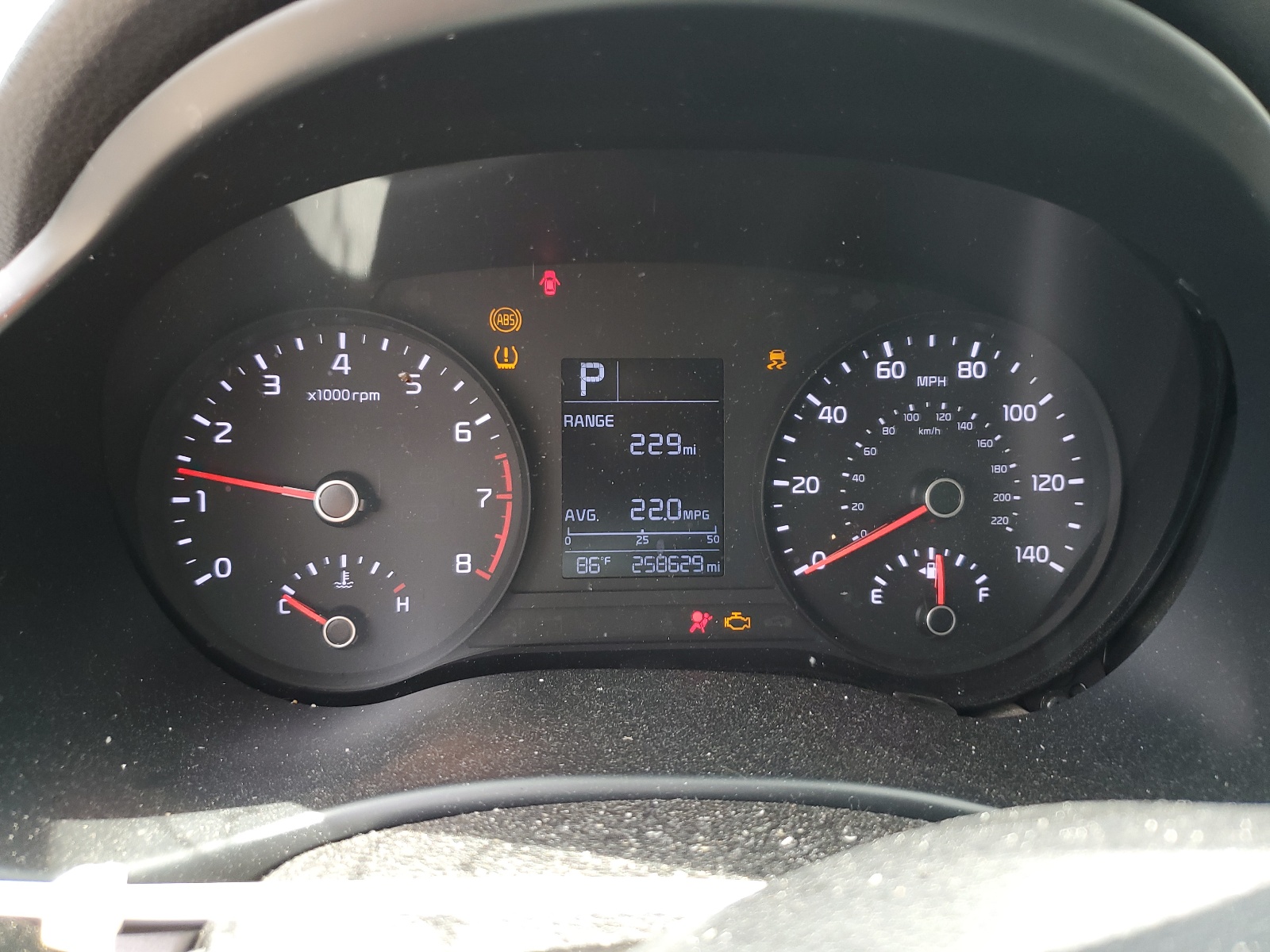 3KPA24ABXJE074511 2018 Kia Rio Lx