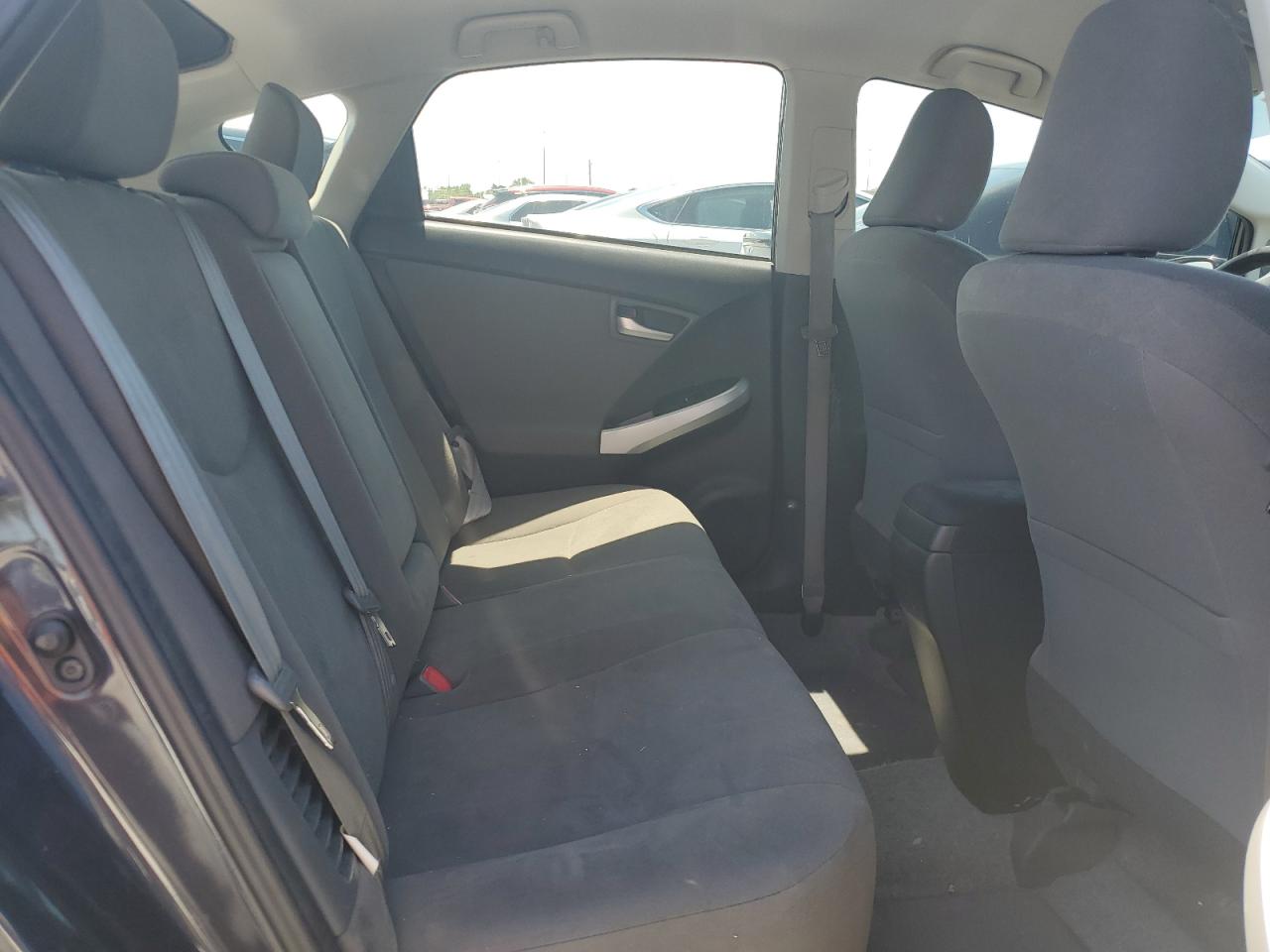 2014 Toyota Prius - Image 10
