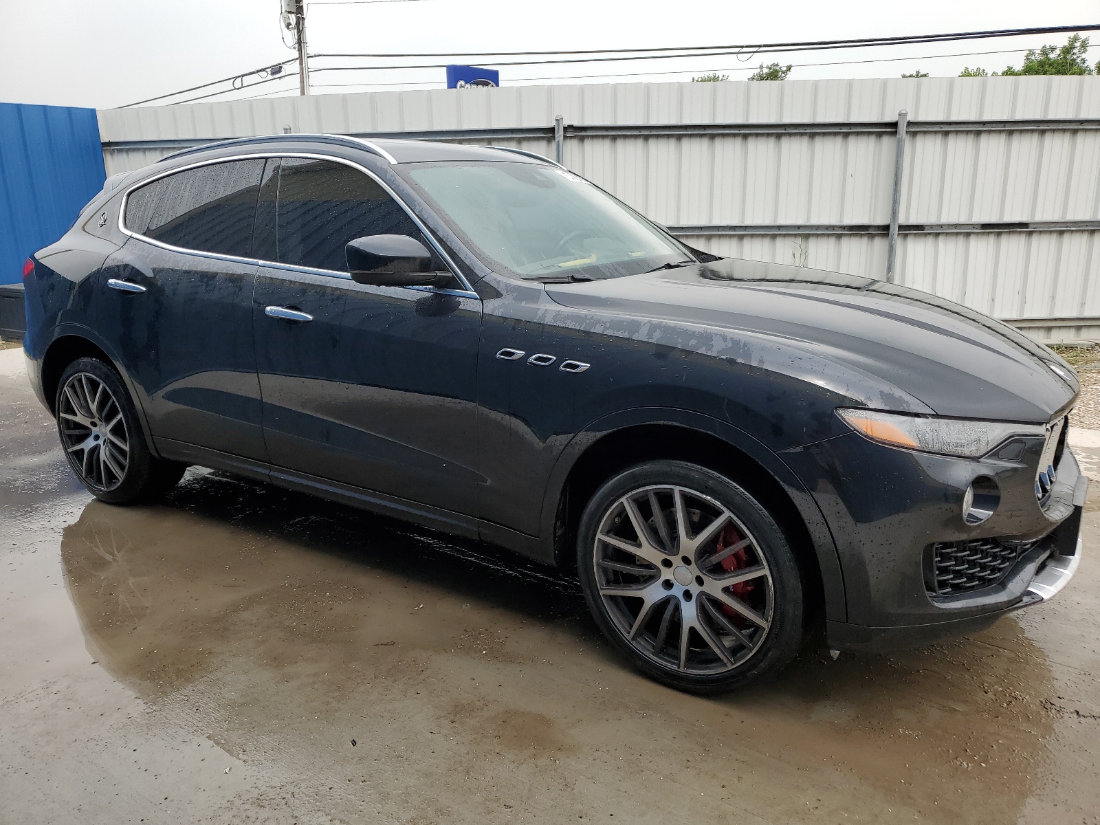 ZN661YUS2HX260998 2017 Maserati Levante S Sport