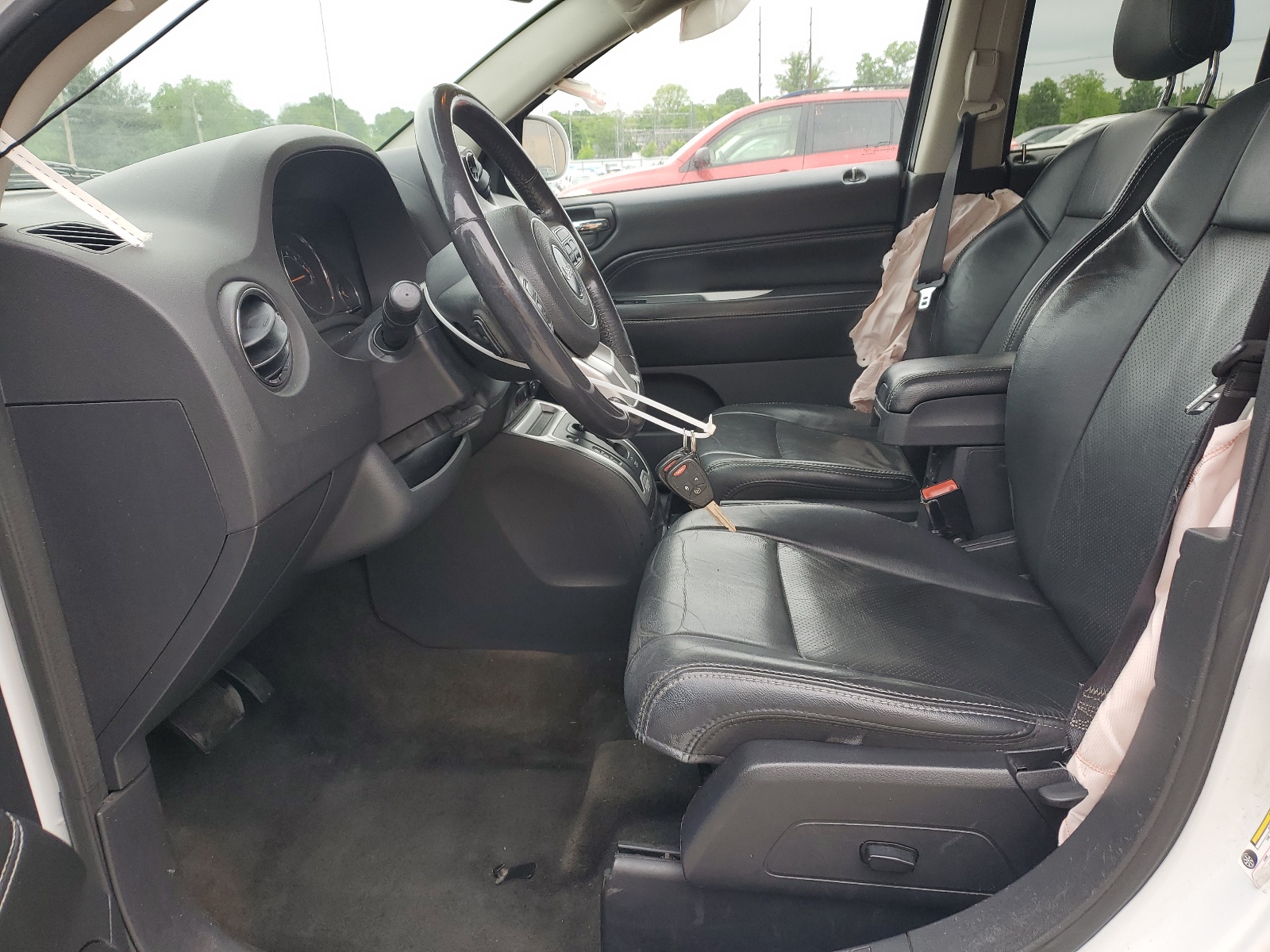 1C4NJCEA5GD716417 2016 Jeep Compass Latitude