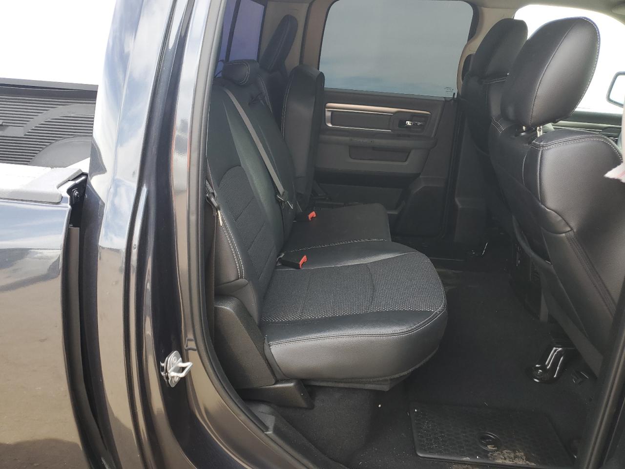 2019 RAM 1500 - Image 10