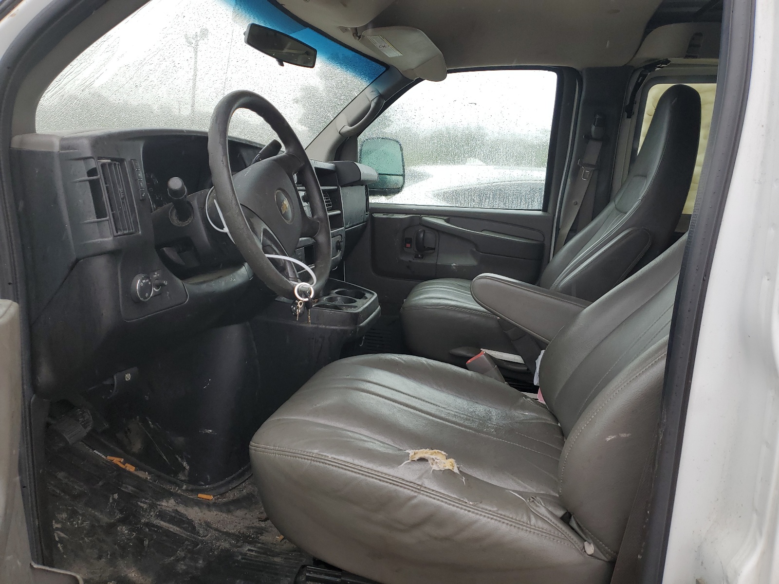 1GCWGFCAXE1182529 2014 Chevrolet Express G2500