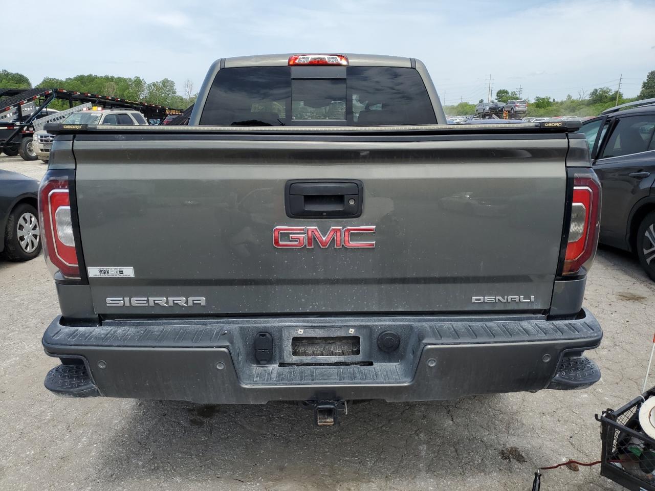 2018 GMC Sierra C1500 Denali VIN: 3GTP1PEJXJG128894 Lot: 57070154