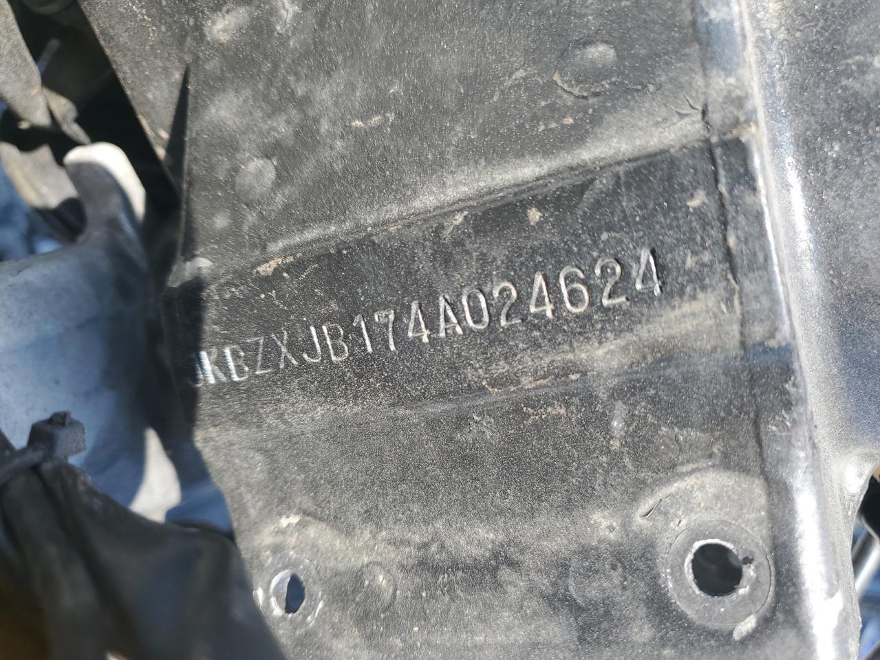 2004 Kawasaki Zx636 B1 VIN: JKBZXJB174A024624 Lot: 85793144