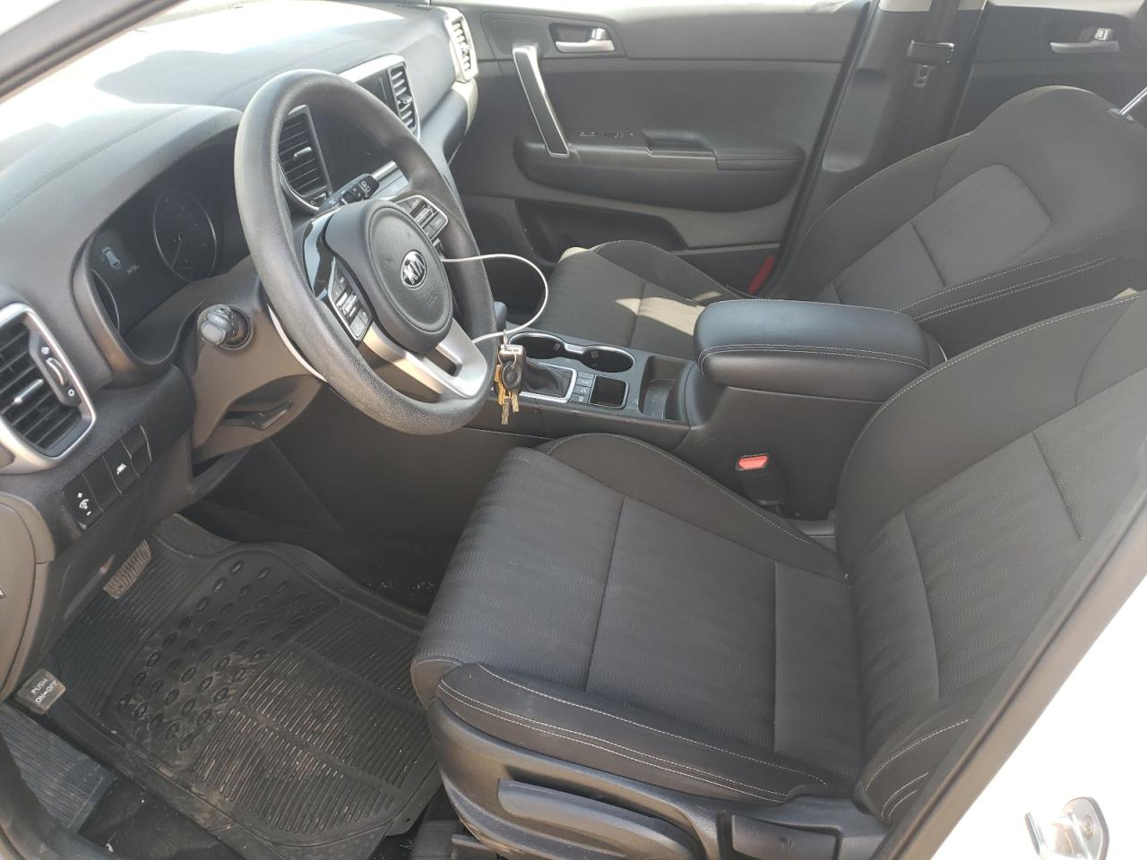 KNDPMCAC2L7798543 2020 Kia Sportage Lx