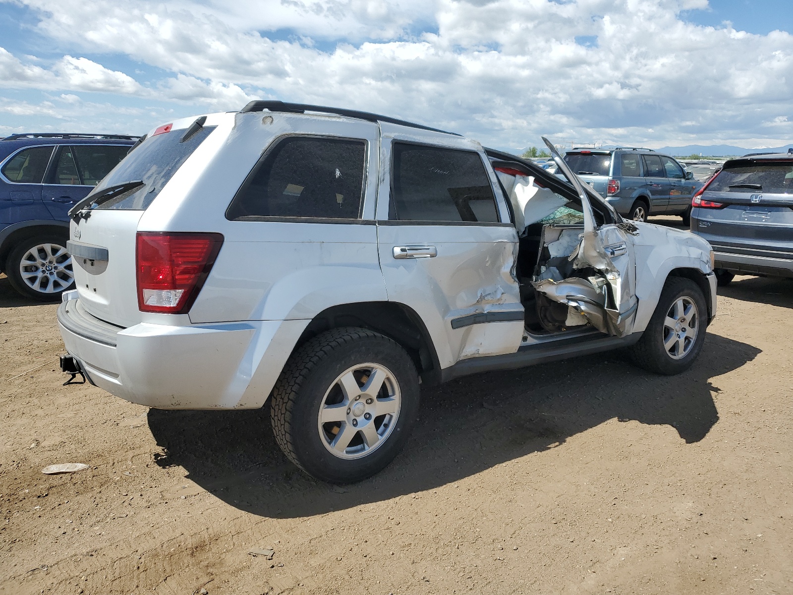 1J8GR48K89C519657 2009 Jeep Grand Cherokee Laredo