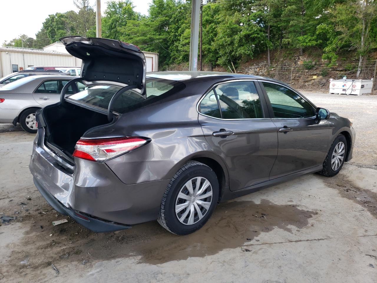 2018 Toyota Camry L VIN: 4T1B11HK9JU625536 Lot: 53135084