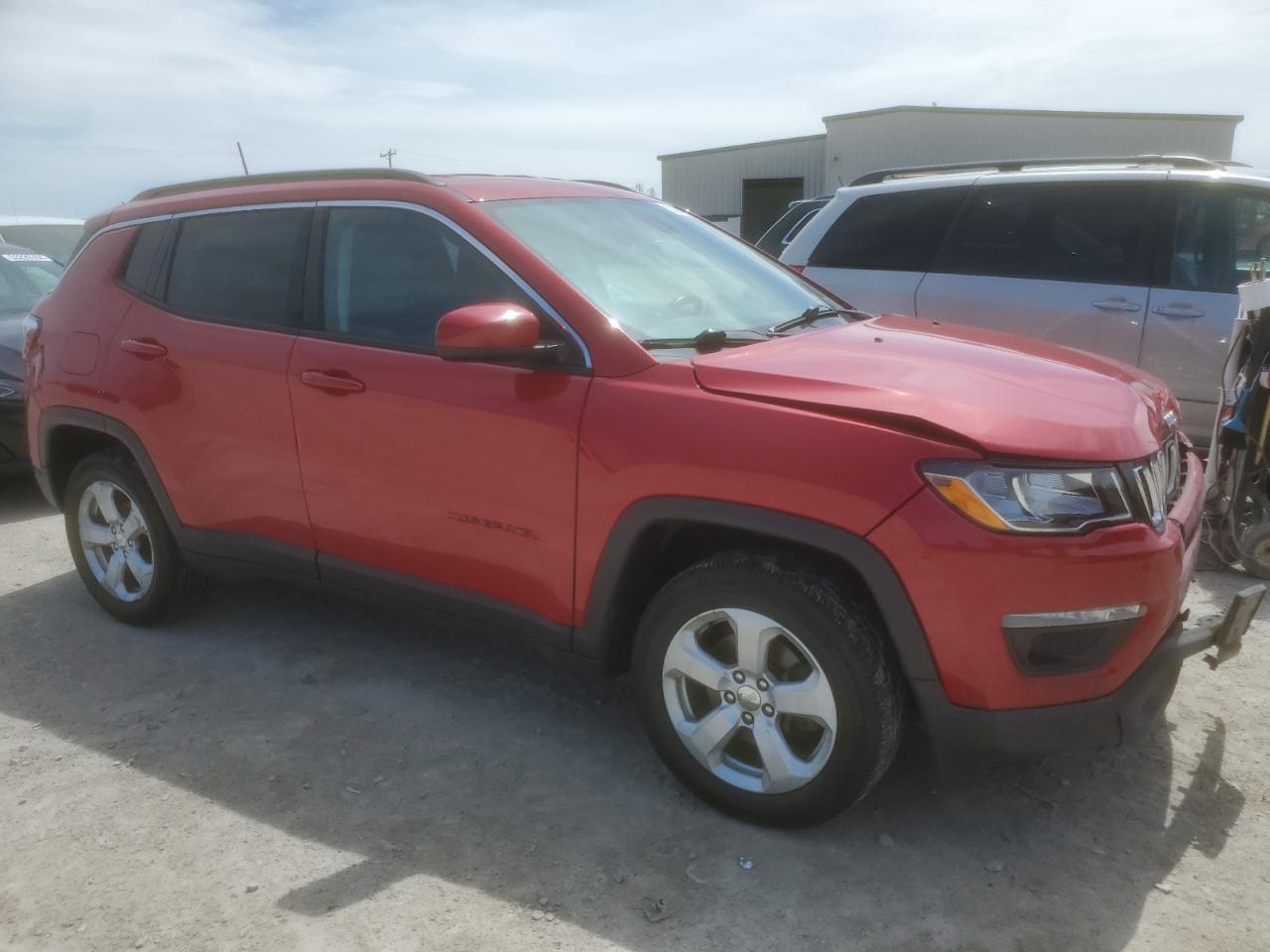 2018 Jeep Compass Latitude VIN: 3C4NJDBB4JT239628 Lot: 53583834