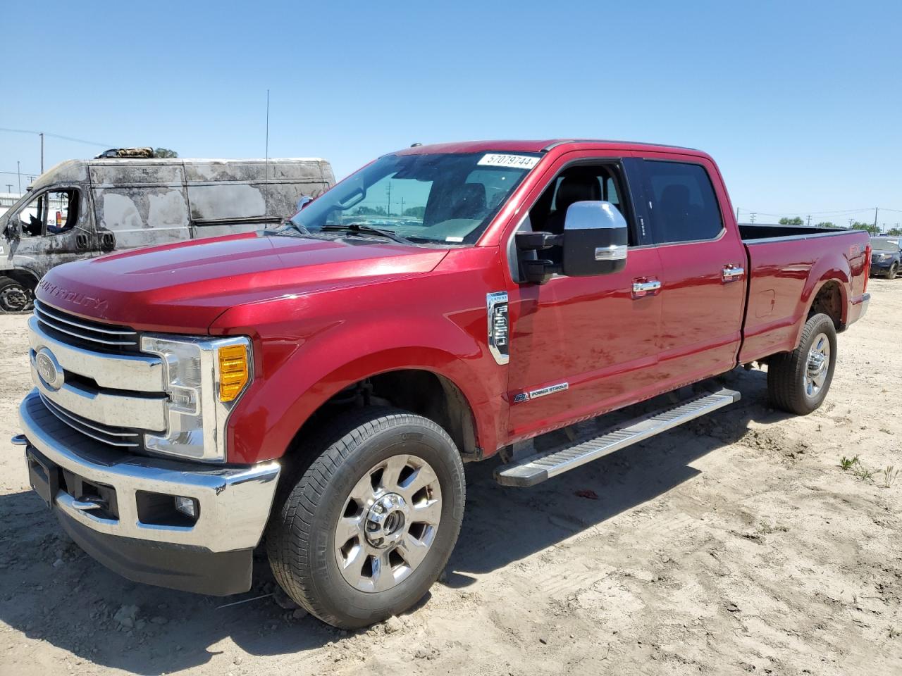 2017 Ford F350 Super Duty იყიდება Fresno-ში, CA - Burn - Engine
