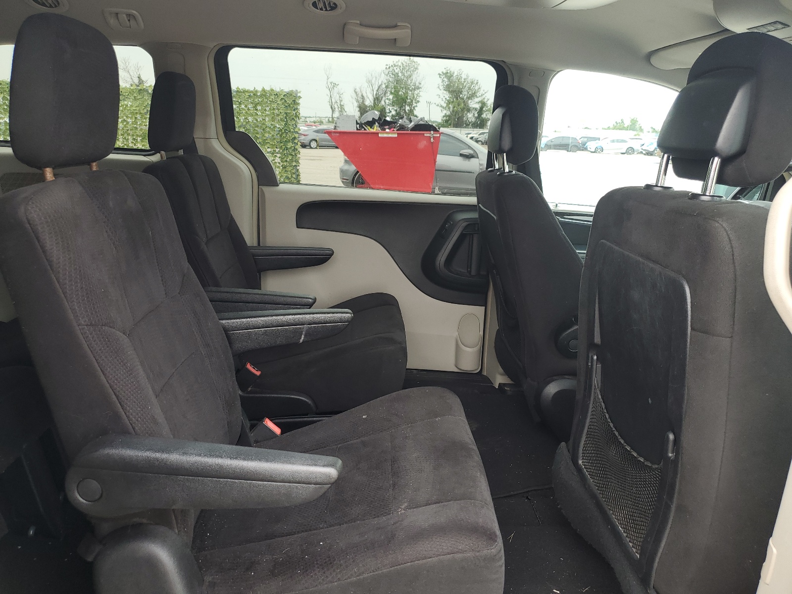 2A4RR5DG2BR719979 2011 Chrysler Town & Country Touring