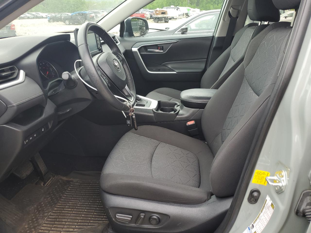 2021 Toyota Rav4 Xle VIN: 2T3P1RFV4MW154618 Lot: 55365874