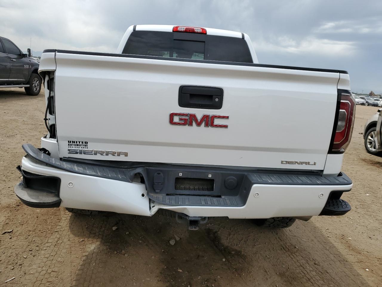 2018 GMC Sierra K1500 Denali VIN: 3GTU2PEJ2JG422063 Lot: 56882064