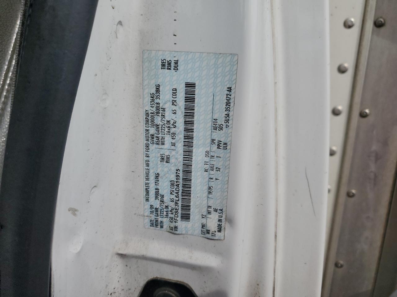 2010 Ford Econoline E350 Super Duty Cutaway Van VIN: 1FDSE3FL6ADA11975 Lot: 53492214