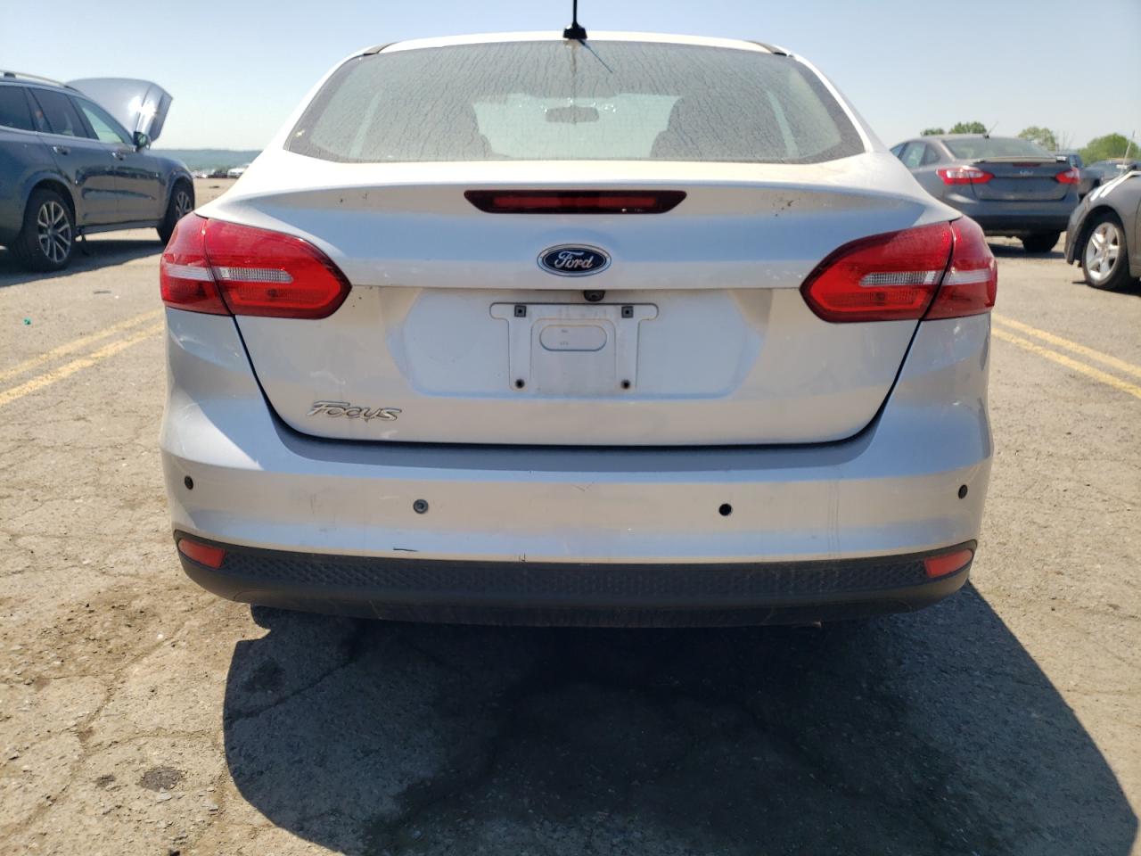 2017 Ford Focus S VIN: 1FADP3E24HL212084 Lot: 56348344