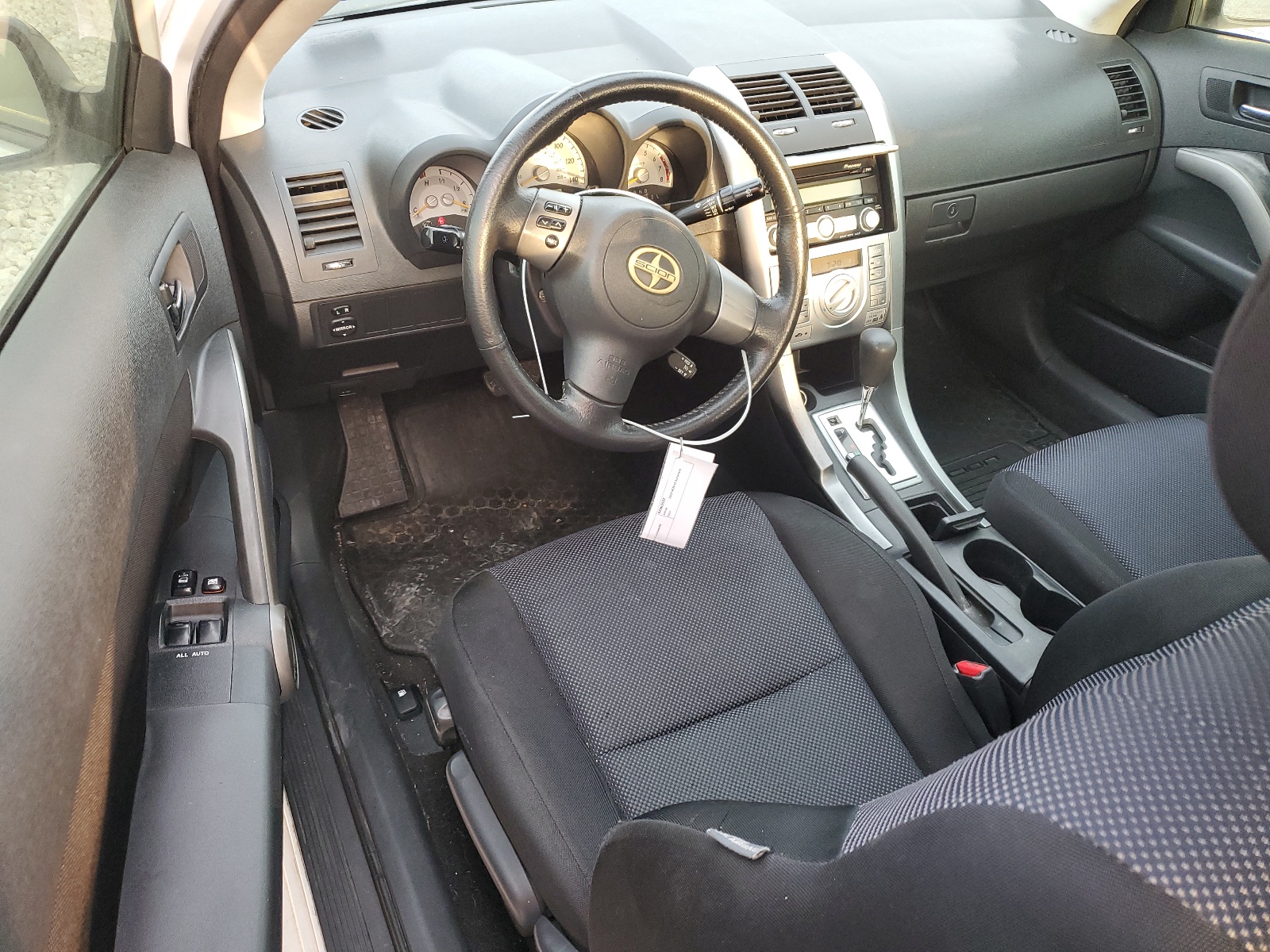 JTKDE167580227329 2008 Toyota Scion Tc