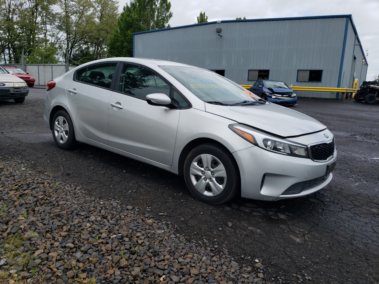 3KPFK4A73HE092182 2017 Kia Forte Lx