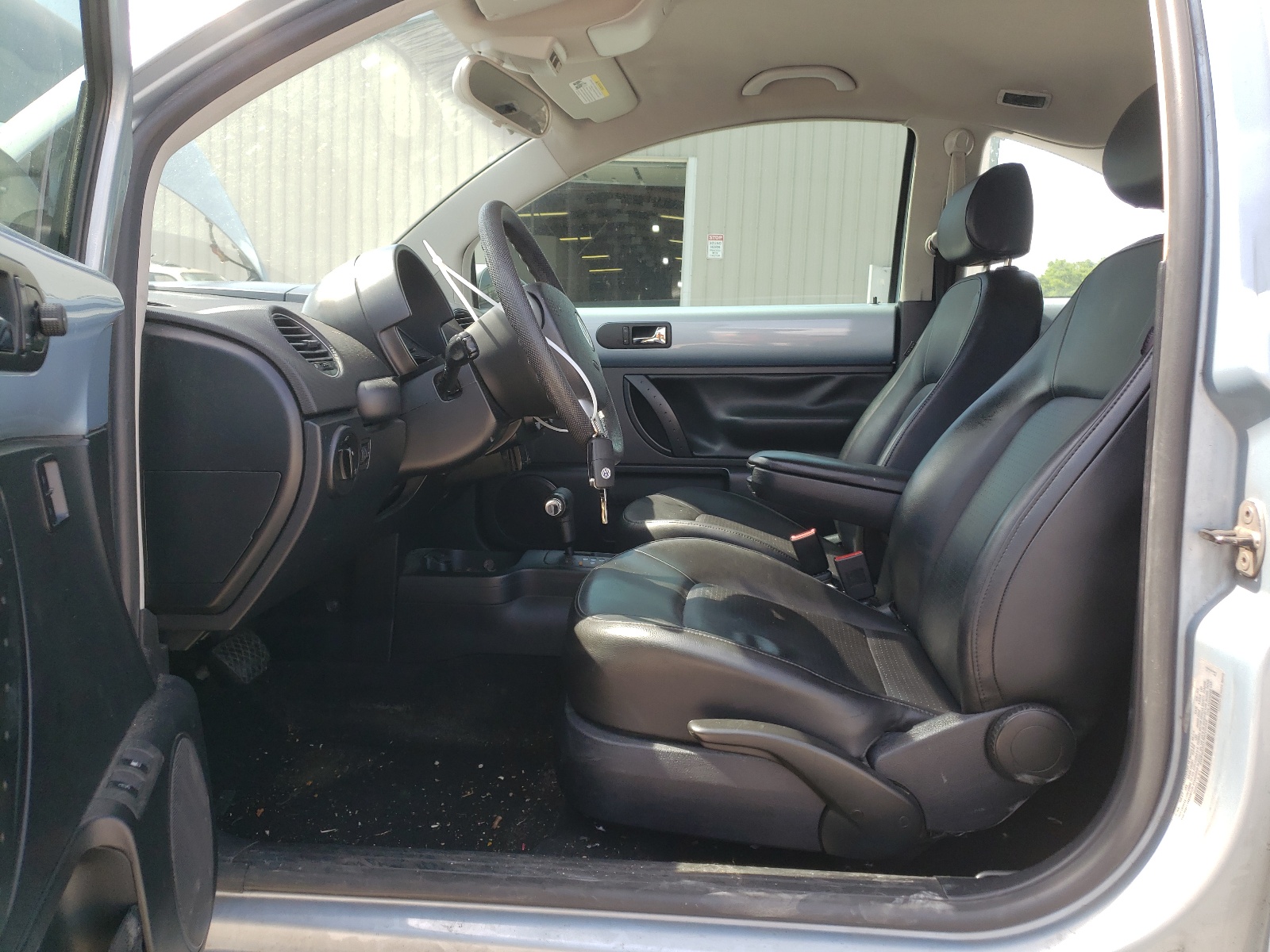 3VWPW3AG1AM000269 2010 Volkswagen New Beetle