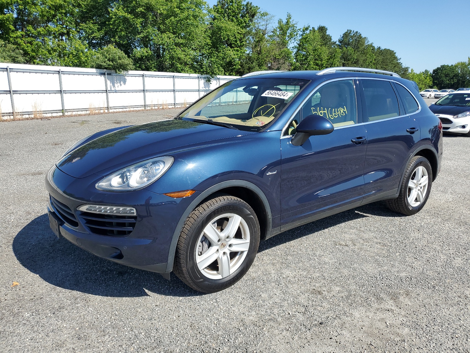 2013 Porsche Cayenne vin: WP1AF2A24DLA25243