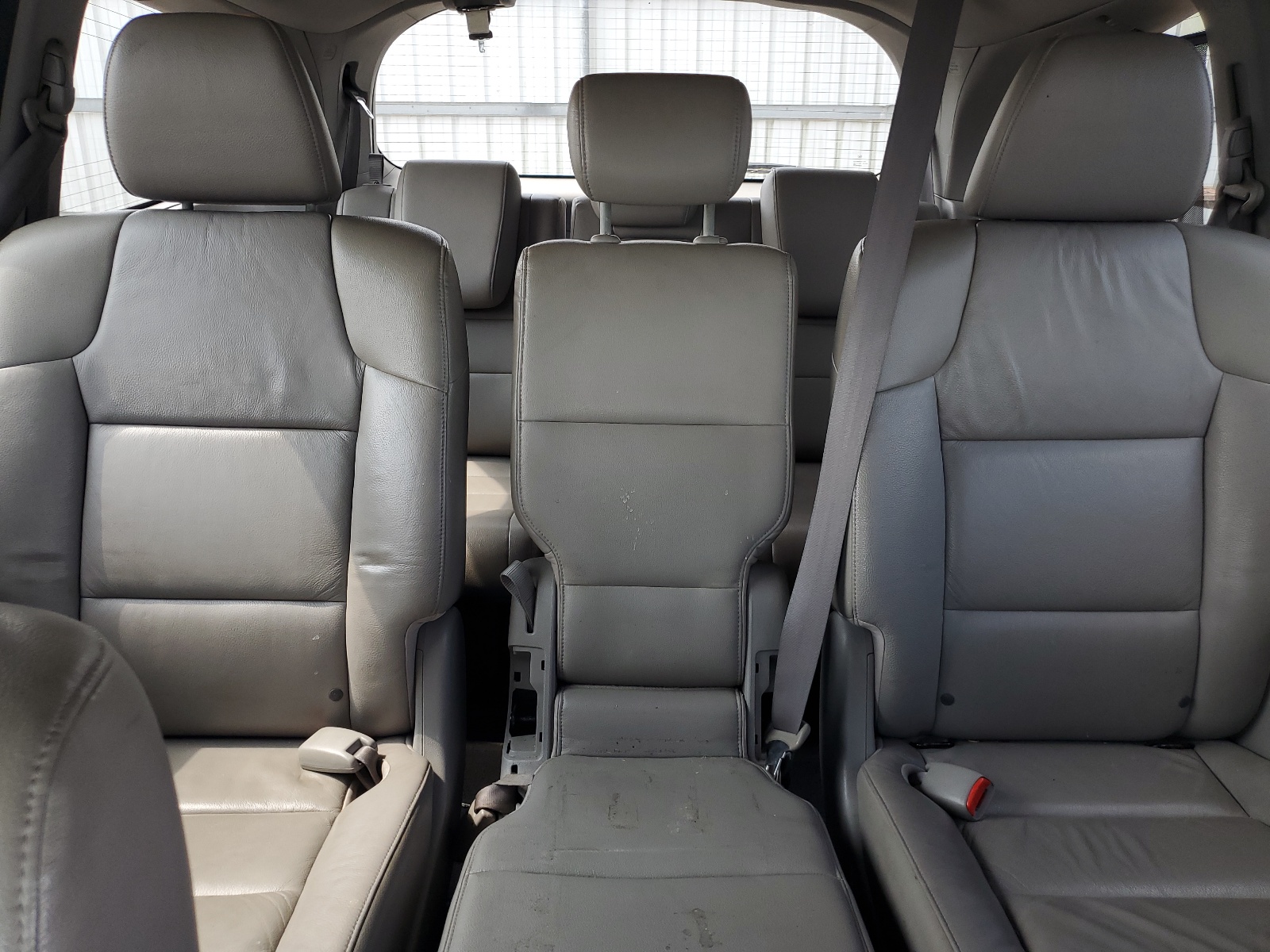 5FNRL5H96BB048556 2011 Honda Odyssey Touring