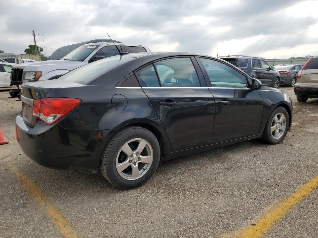 2014 Chevrolet Cruze - Image 3