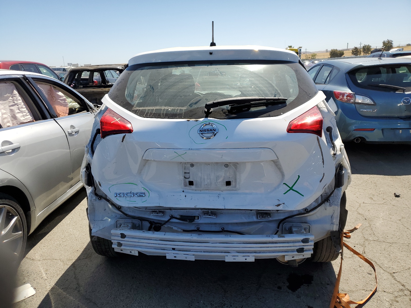 3N1CP5BVXLL580835 2020 Nissan Kicks S