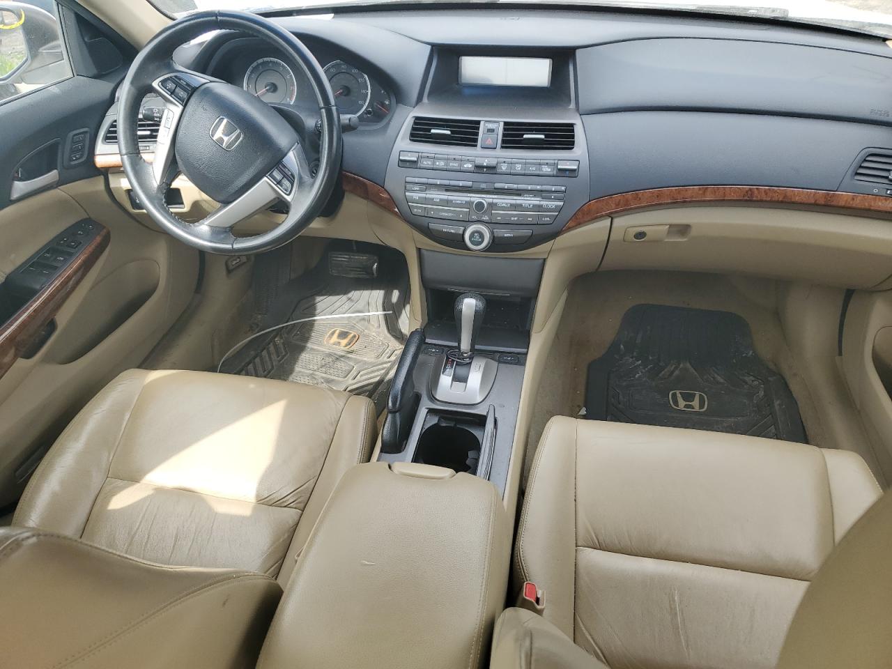 2011 Honda Accord - Image 8