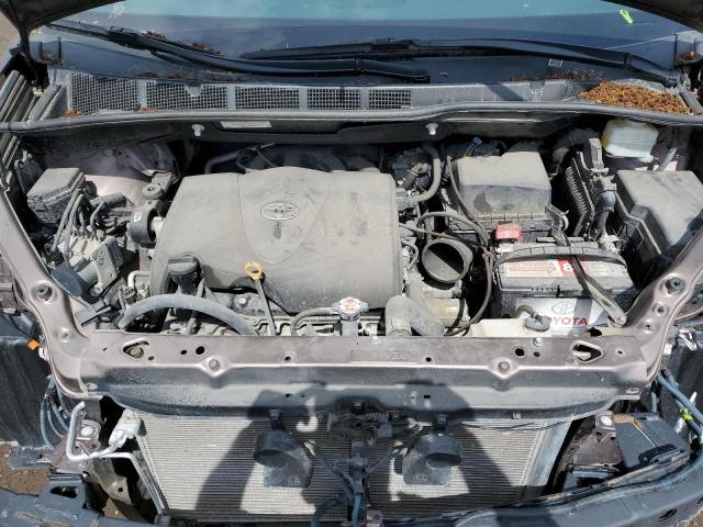 2020 TOYOTA SIENNA XLE