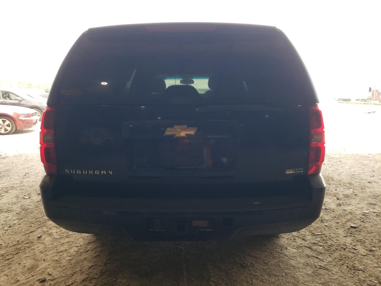 2011 Chevrolet Suburban C1500 Ls VIN: 1GNSCHE04BR201476 Lot: 77203714