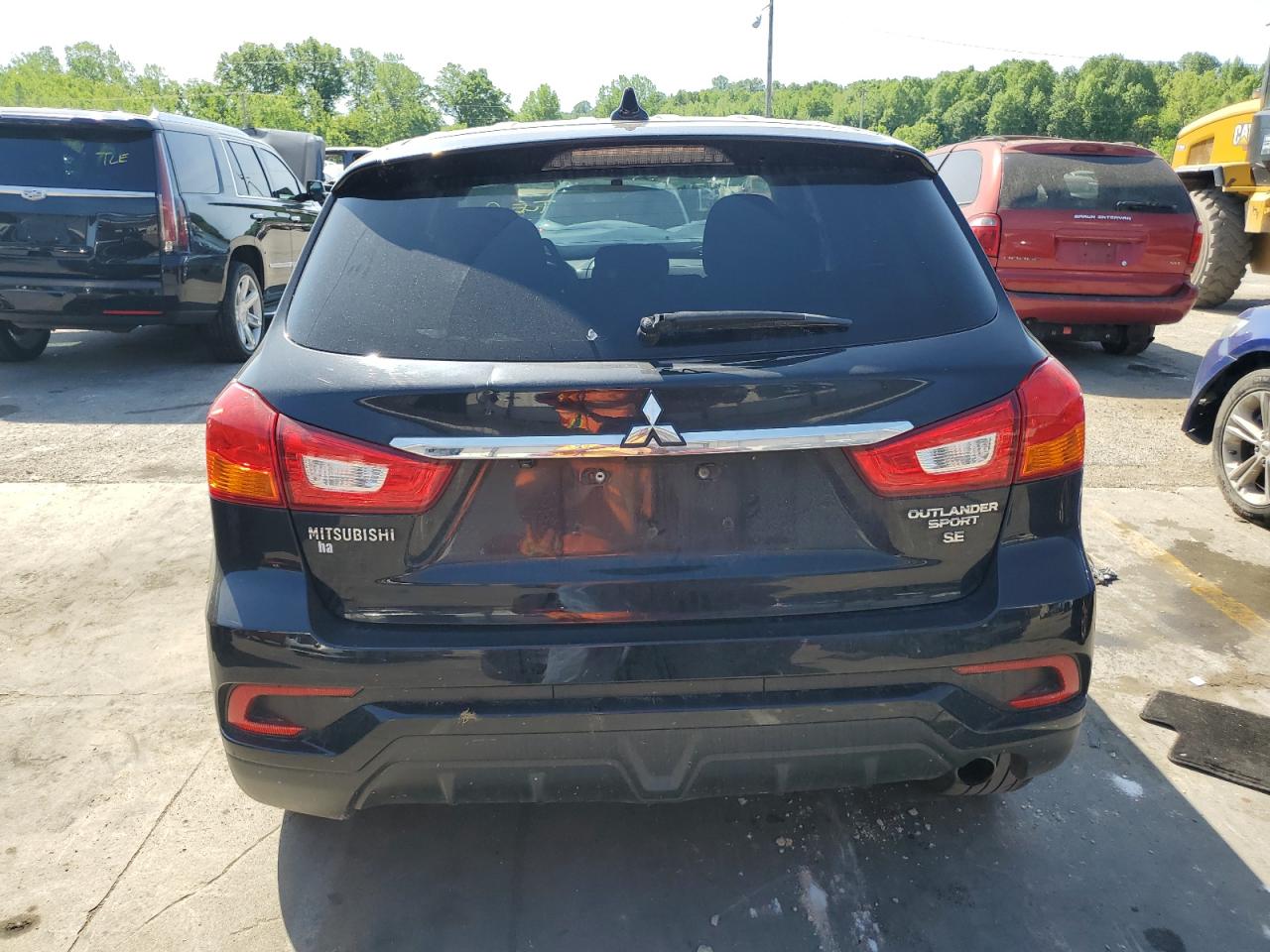 JA4AP4AU8KU022357 2019 Mitsubishi Outlander Sport Se