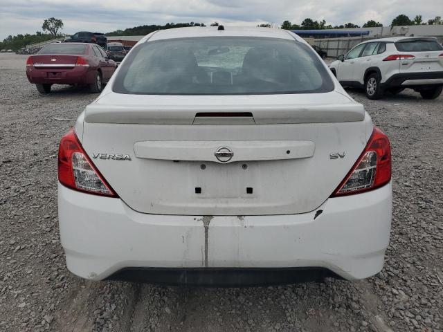  NISSAN VERSA 2019 Білий