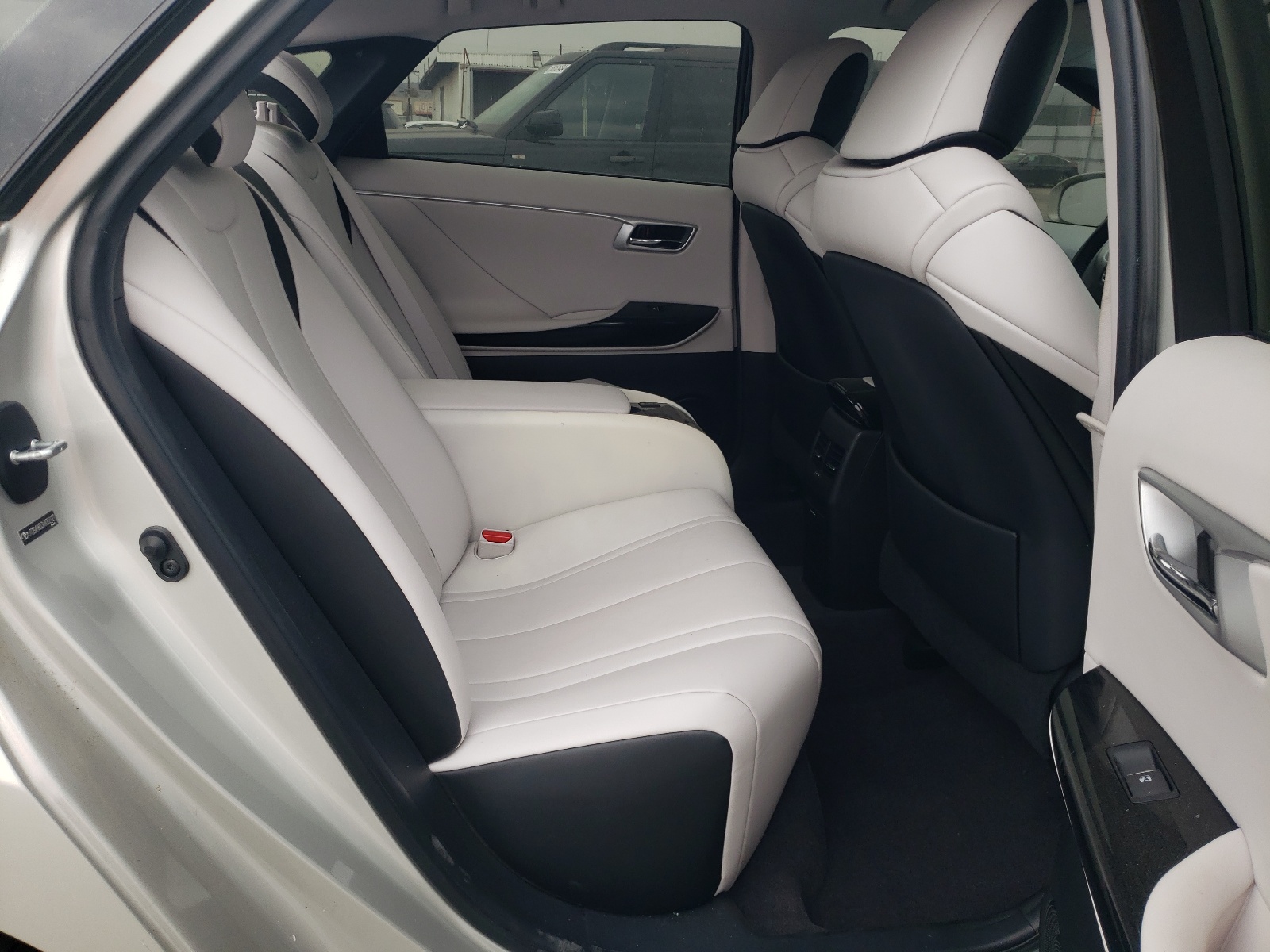 JTDBVRBD3HA002121 2017 Toyota Mirai