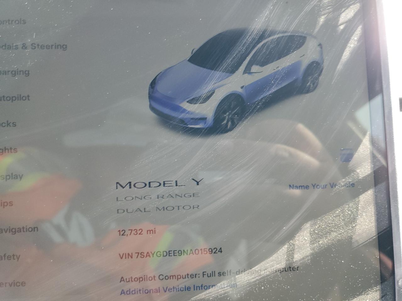 7SAYGDEE9NA015924 2022 Tesla Model Y